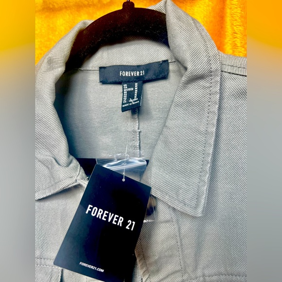 FOREVER 21 Sage Denim Jacket. Womens Size M. NWT - Picture 2 of 4